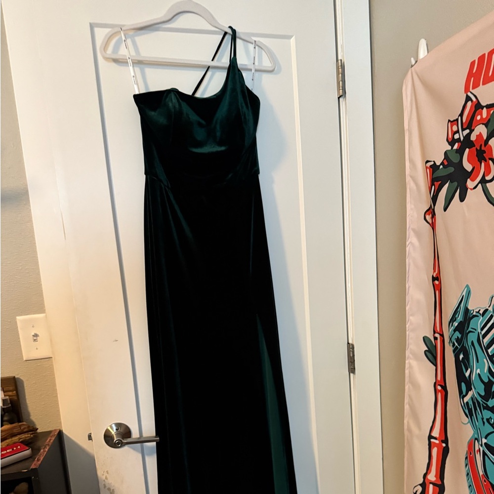 One Shoulder Velvet Emerald Dress
